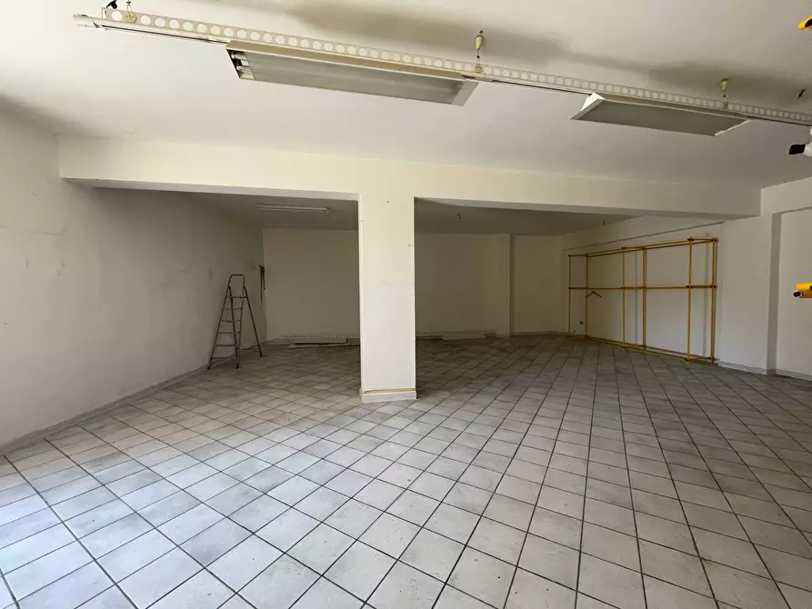 Immagine 3 di Magazzino in vendita  in rampa san paolo a Ariano Irpino
