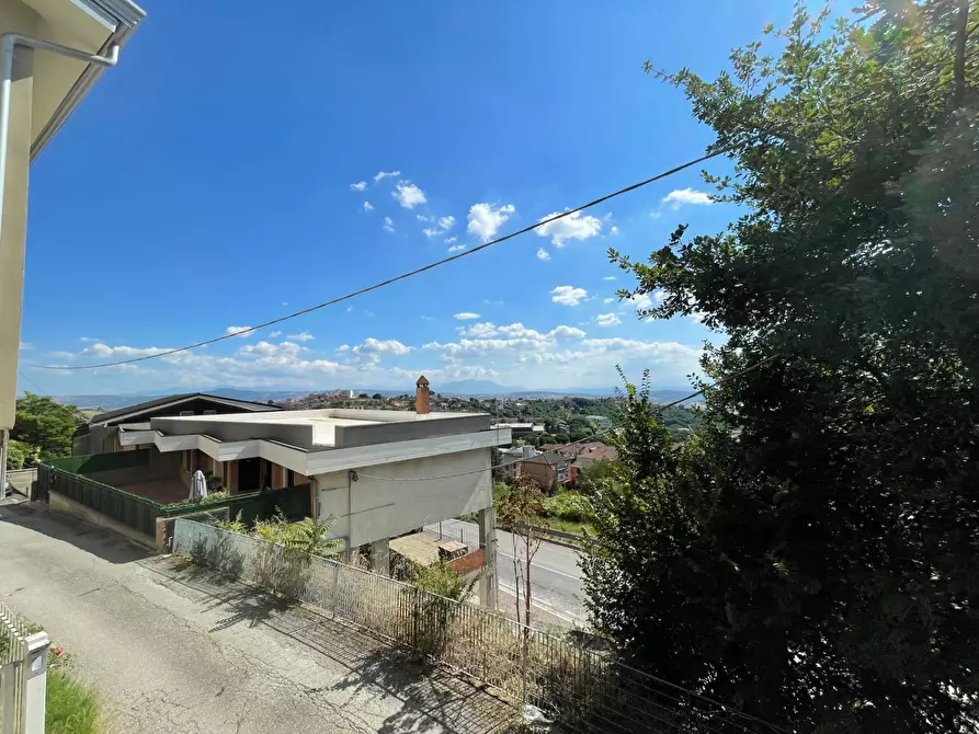 Immagine 15 di Casa indipendente in vendita  in rione san pietro maddalena a Ariano Irpino