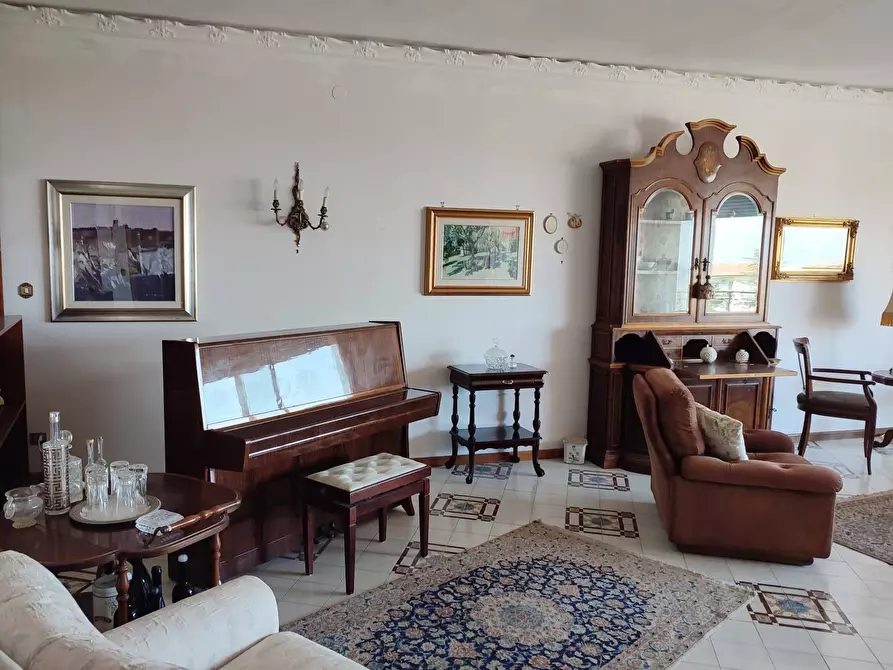 Immagine 11 di Appartamento in vendita  in corso vittorio emanuele a Ariano Irpino