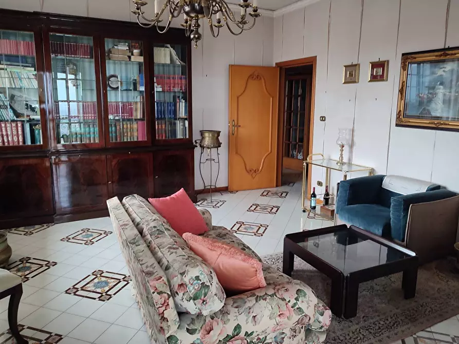 Immagine 14 di Appartamento in vendita  in corso vittorio emanuele a Ariano Irpino