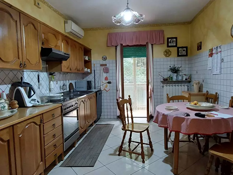 Immagine 7 di Appartamento in vendita  in via adinolfi a Ariano Irpino