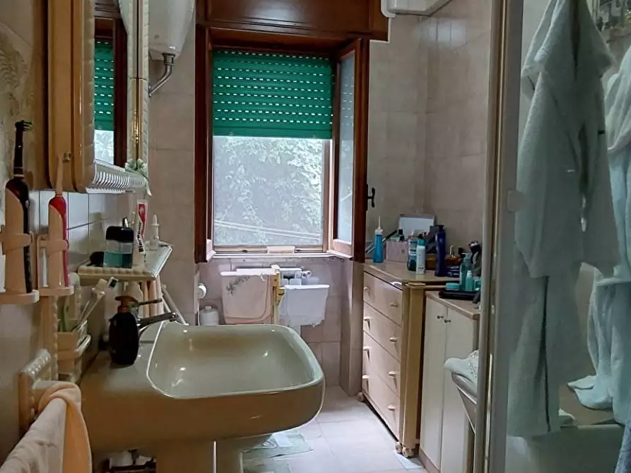 Immagine 15 di Appartamento in vendita  in via adinolfi a Ariano Irpino