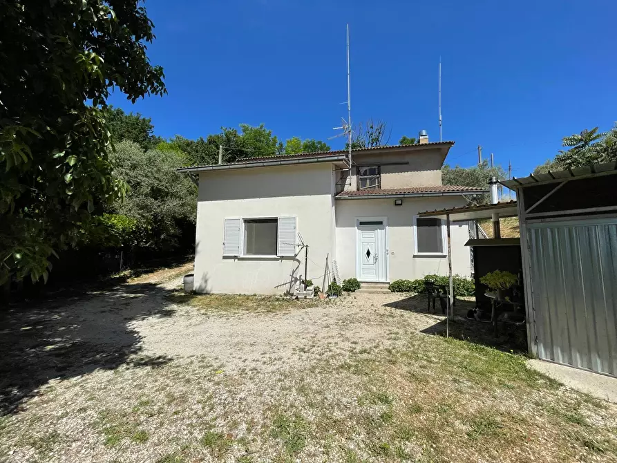 Immagine 1 di Casa indipendente in vendita  in contrada Montecifo a Ariano Irpino