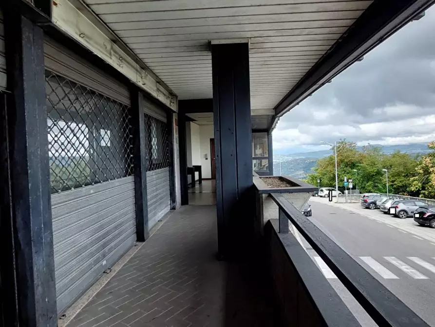 Immagine 2 di Locale commerciale in affitto  in via XXV aprile a Ariano Irpino