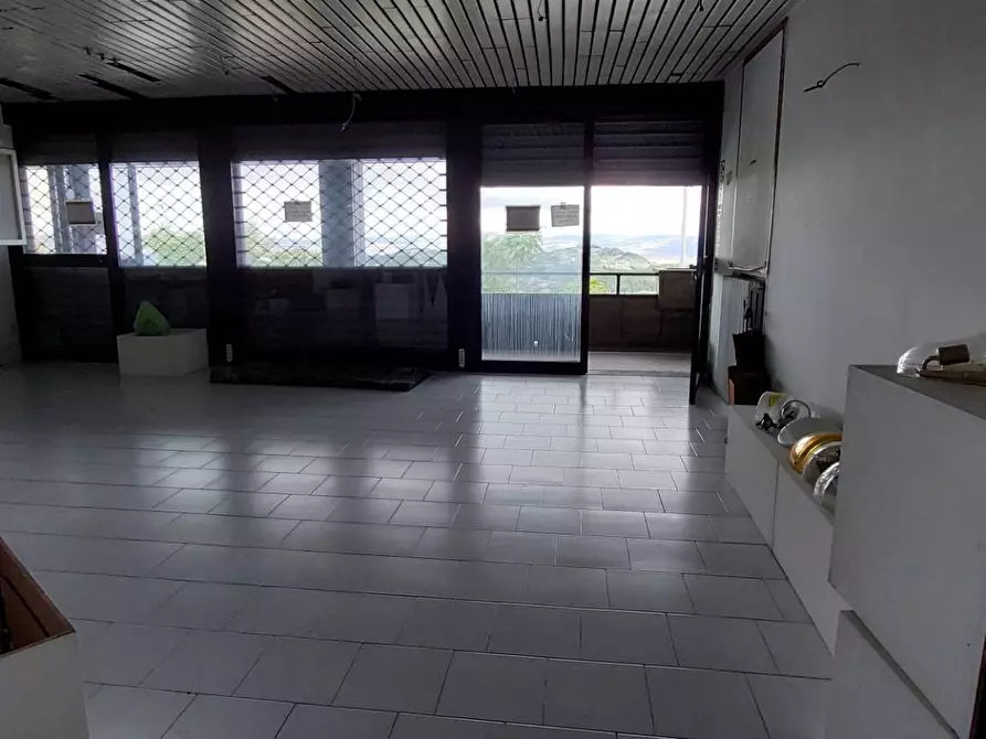 Immagine 5 di Locale commerciale in affitto  in via XXV aprile a Ariano Irpino