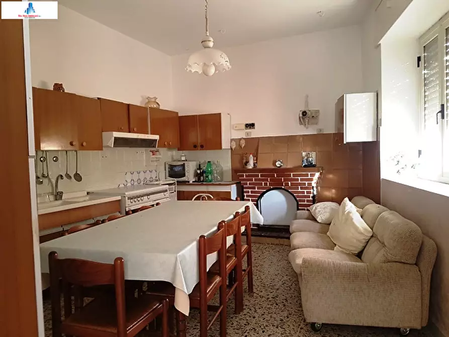 Immagine 4 di Casa semindipendente in vendita  in via dietro corte 2 a Montecalvo Irpino