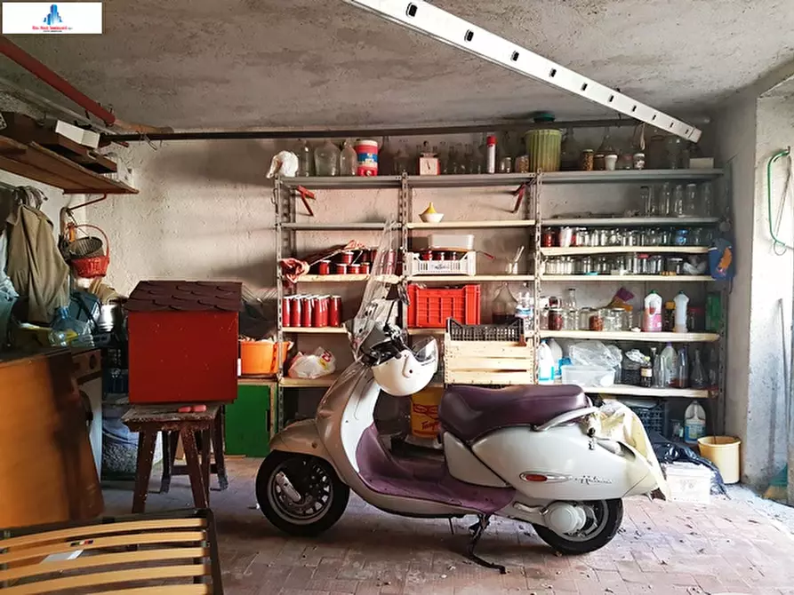 Immagine 28 di Casa semindipendente in vendita  in via dietro corte 2 a Montecalvo Irpino