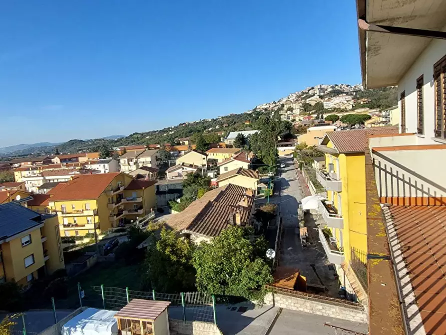 Immagine 11 di Appartamento in vendita  in località cardito a Ariano Irpino