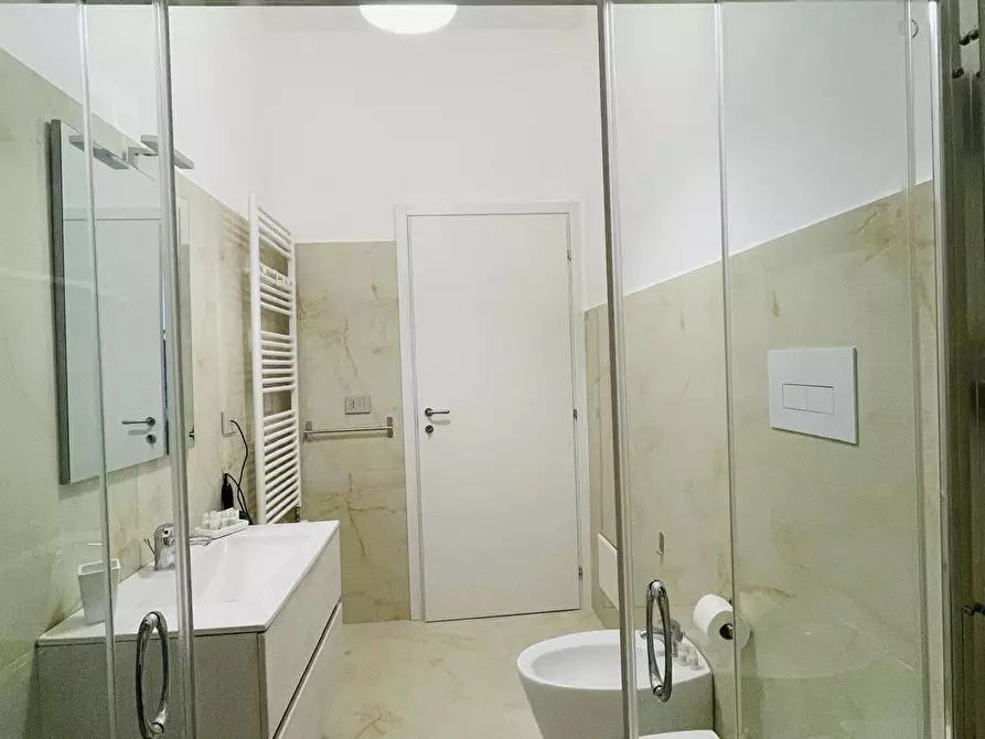 Immagine 10 di Albergo/B&B/Residence in vendita  in via piazzetta 6 a Greci