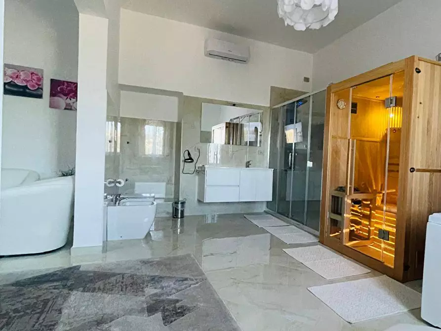 Immagine 31 di Albergo/B&B/Residence in vendita  in via piazzetta 6 a Greci