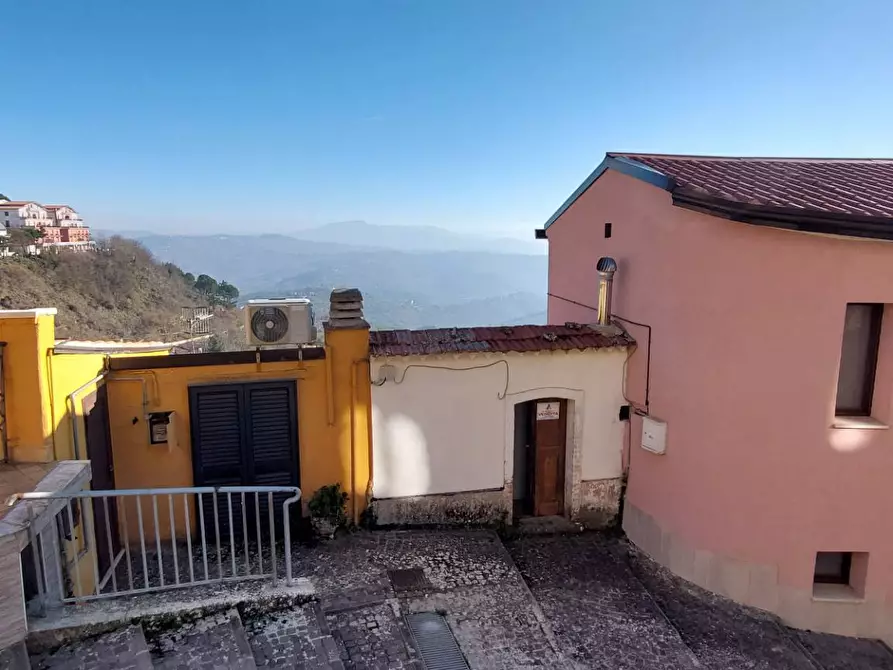 Immagine 1 di Agriturismo in vendita  in via donato anzani a Ariano Irpino