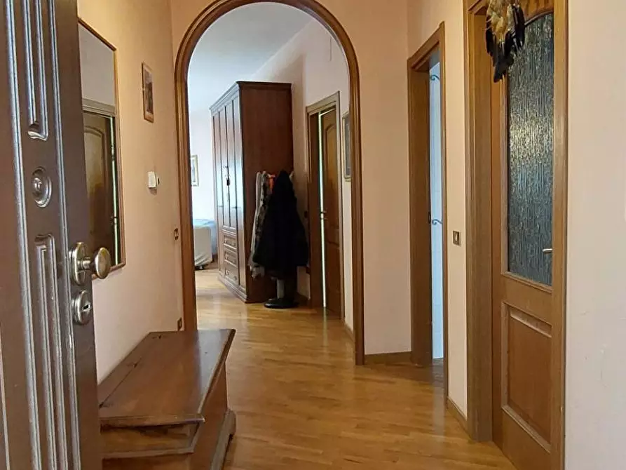 Immagine 3 di Appartamento in vendita  in via san Leonardo a Ariano Irpino