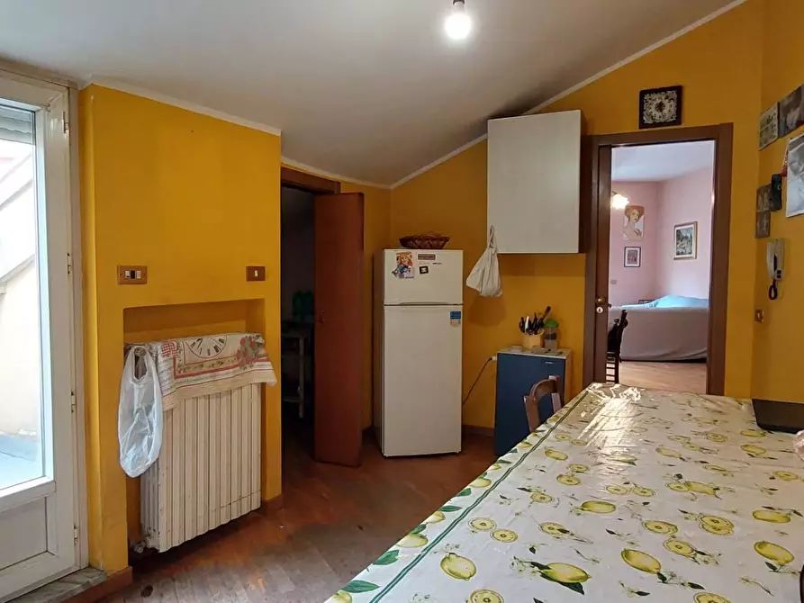 Immagine 12 di Appartamento in vendita  in via san Leonardo a Ariano Irpino