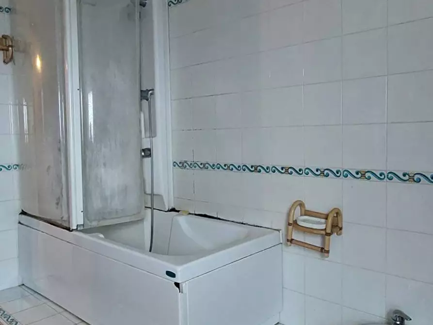 Immagine 16 di Appartamento in vendita  in via san Leonardo a Ariano Irpino