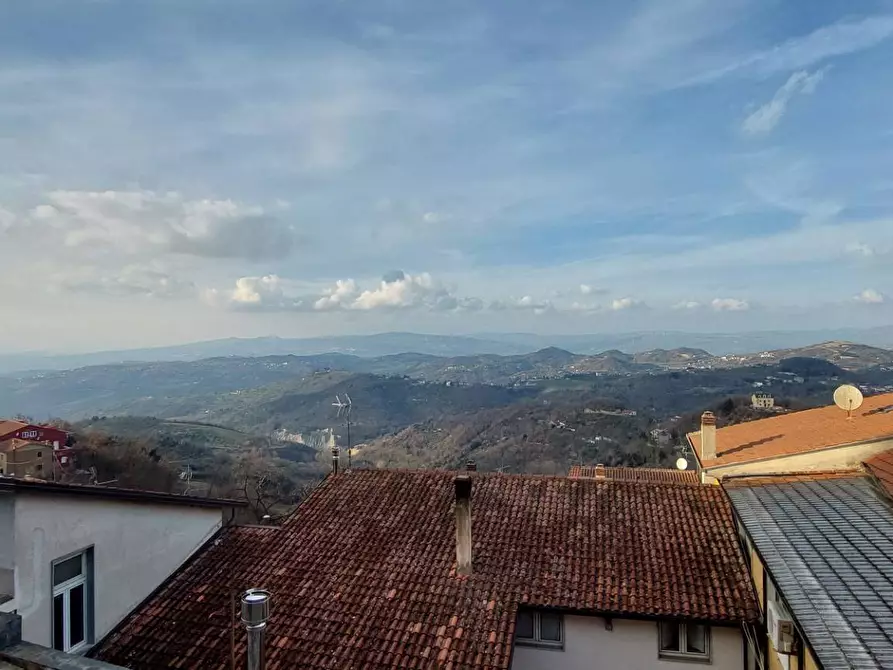 Immagine 13 di Locale commerciale in vendita  in via xxv aprile a Ariano Irpino