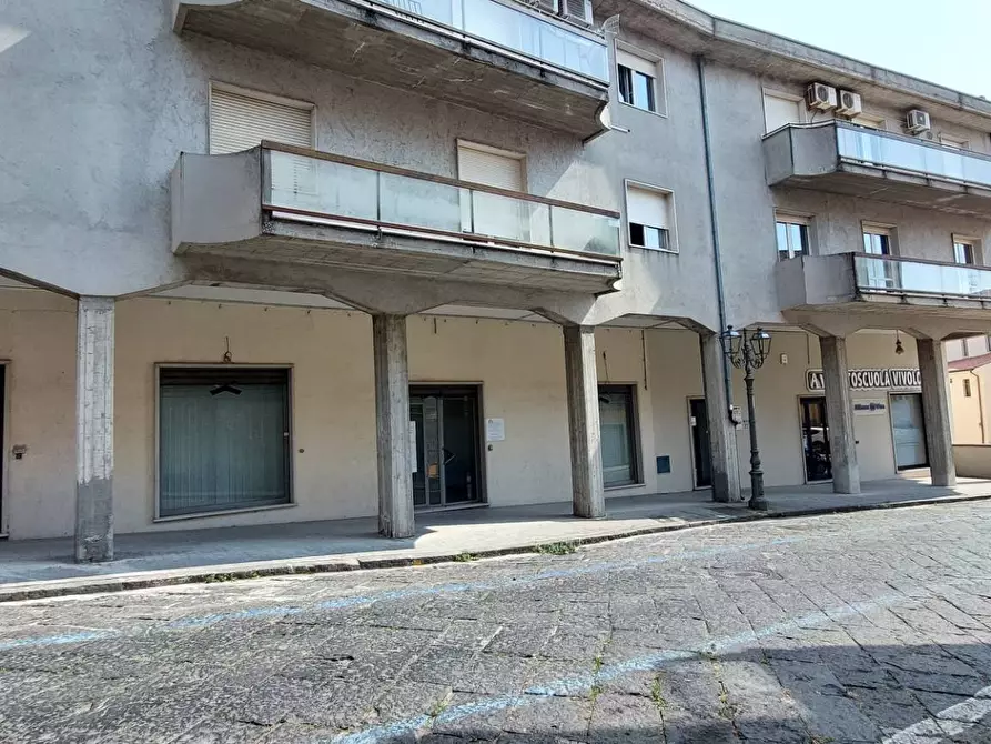 Immagine 2 di Locale commerciale in affitto  in corso europa a Ariano Irpino