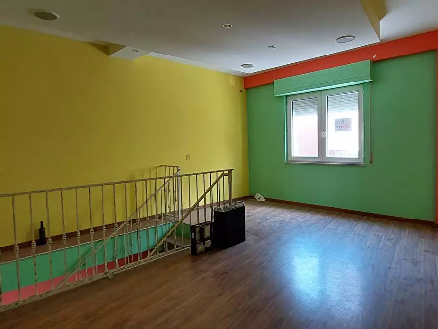 Immagine 8 di Locale commerciale in affitto  in corso europa a Ariano Irpino