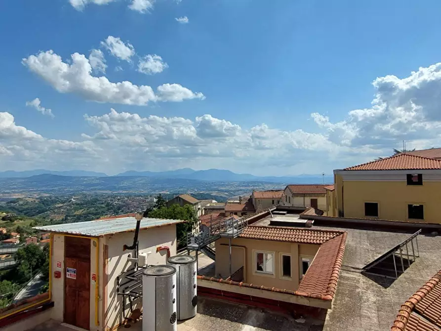 Immagine 17 di Locale commerciale in affitto  in corso europa a Ariano Irpino