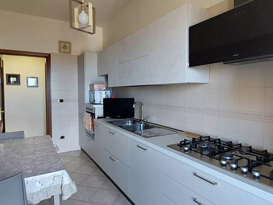 Immagine 12 di Appartamento in vendita  in via purcaro a Ariano Irpino