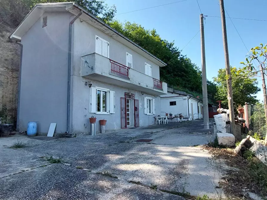 Immagine 1 di Casa indipendente in vendita  in contrada sterda a Ariano Irpino