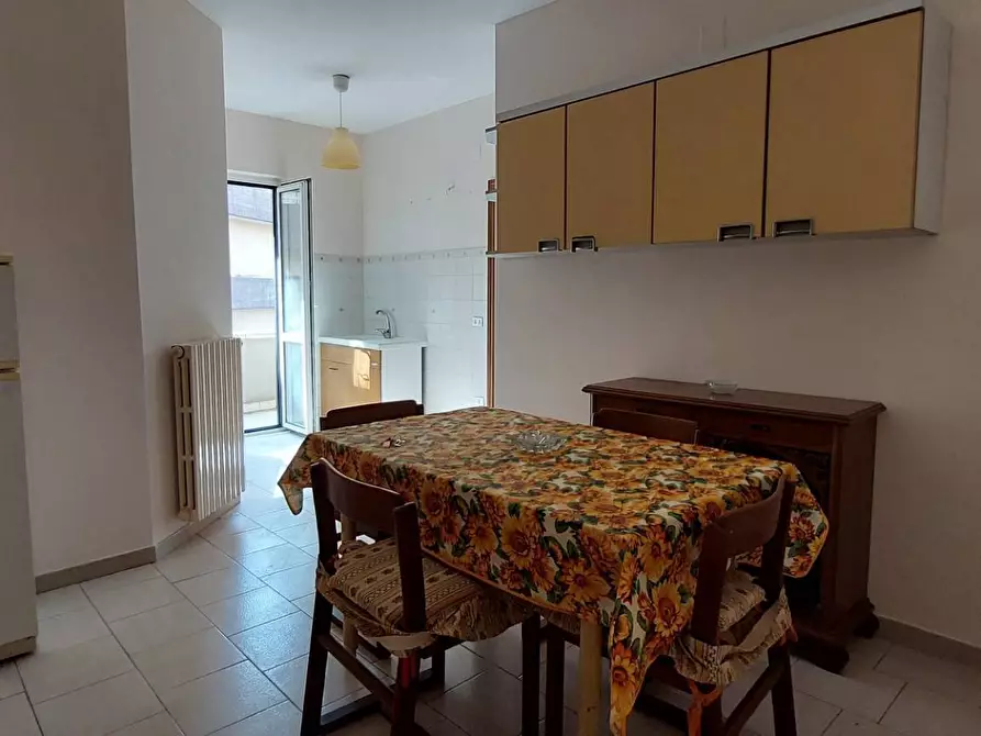 Immagine 5 di Appartamento in vendita  in via pietro paolo parzanese a Ariano Irpino