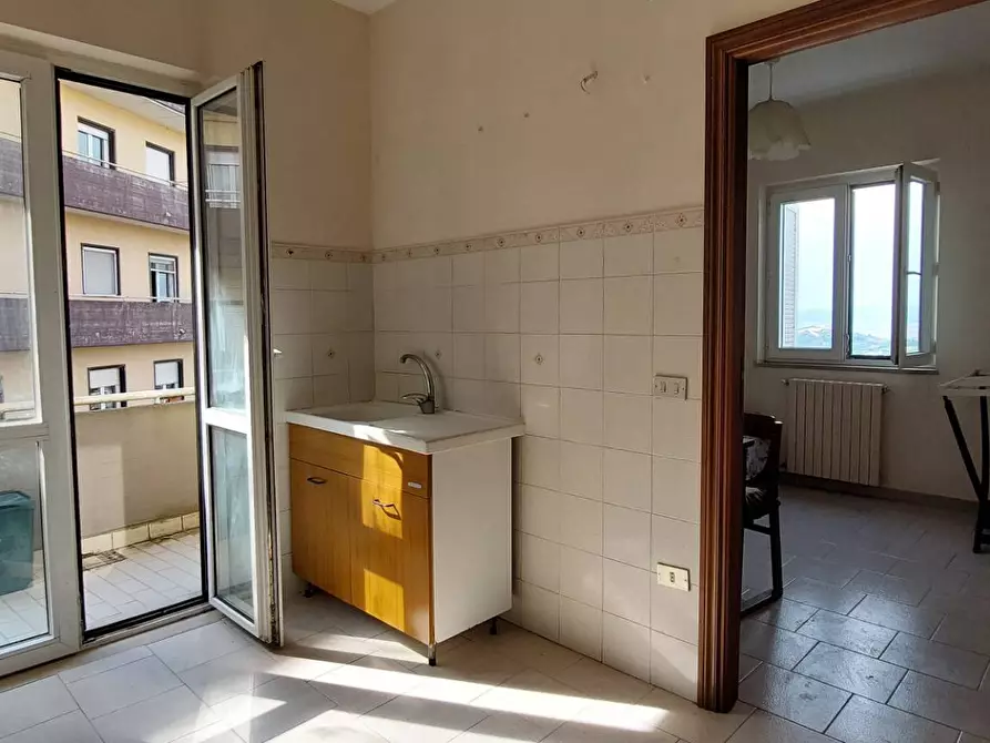 Immagine 7 di Appartamento in vendita  in via pietro paolo parzanese a Ariano Irpino