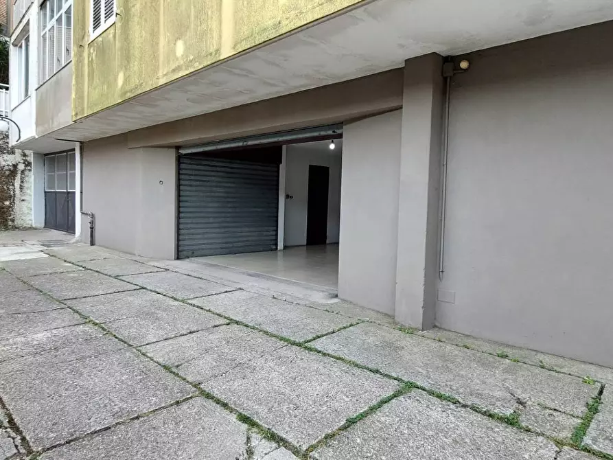 Immagine 21 di Appartamento in vendita  in via pietro paolo parzanese a Ariano Irpino