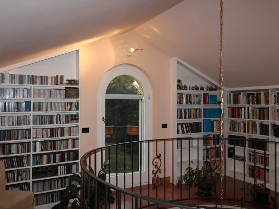 Immagine 42 di Villa in vendita  in via ugo foscolo a Appignano Del Tronto