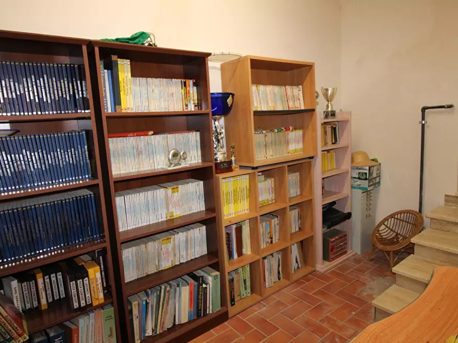 Immagine 54 di Villa in vendita  in via ugo foscolo a Appignano Del Tronto