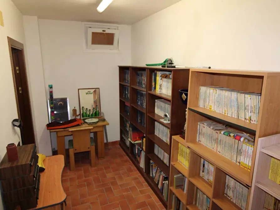 Immagine 55 di Villa in vendita  in via ugo foscolo a Appignano Del Tronto