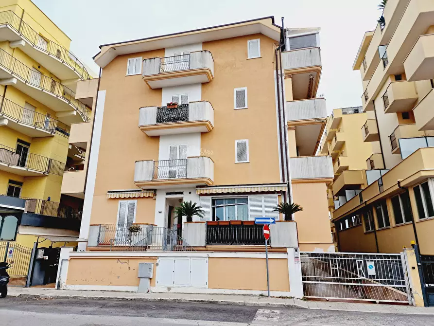 Immagine 19 di Appartamento in vendita  in Via Clara Maffei 97 a San Benedetto Del Tronto