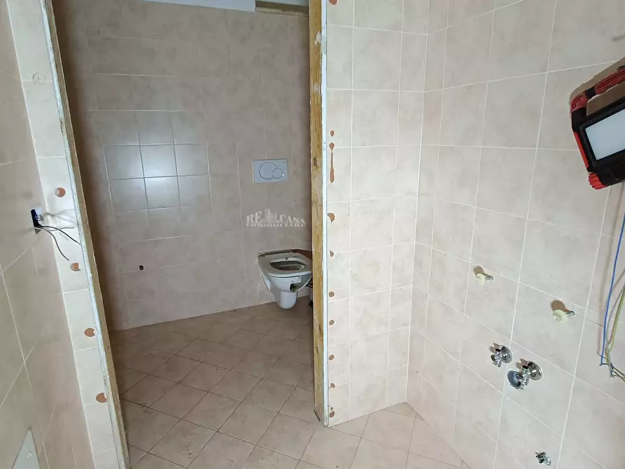 Immagine 15 di Cantina in vendita  in contrada sant'angelo 55 a Ancarano