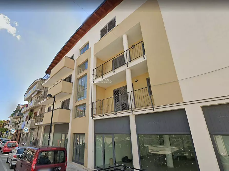 Immagine 23 di Appartamento in vendita  in Viale della Vittoria 80 a Alba Adriatica