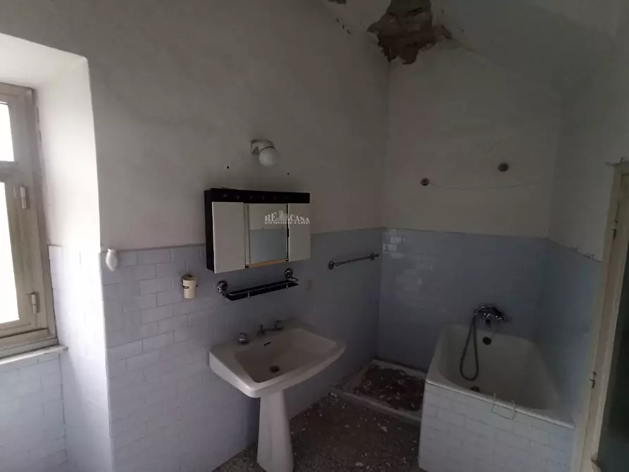 Immagine 31 di Casa indipendente in vendita  in largo Giuseppe Speranza a Ripatransone