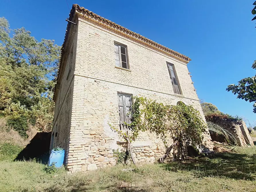 Immagine 4 di Rustico / casale in vendita  in contrada san martino a Tortoreto