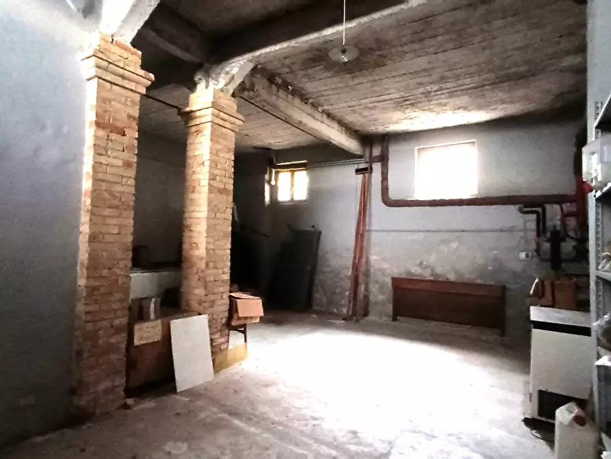 Immagine 46 di Casa indipendente in vendita  in roma a Acquaviva Picena