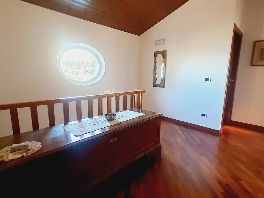 Immagine 33 di Villa in vendita  in via truentina a Ancarano