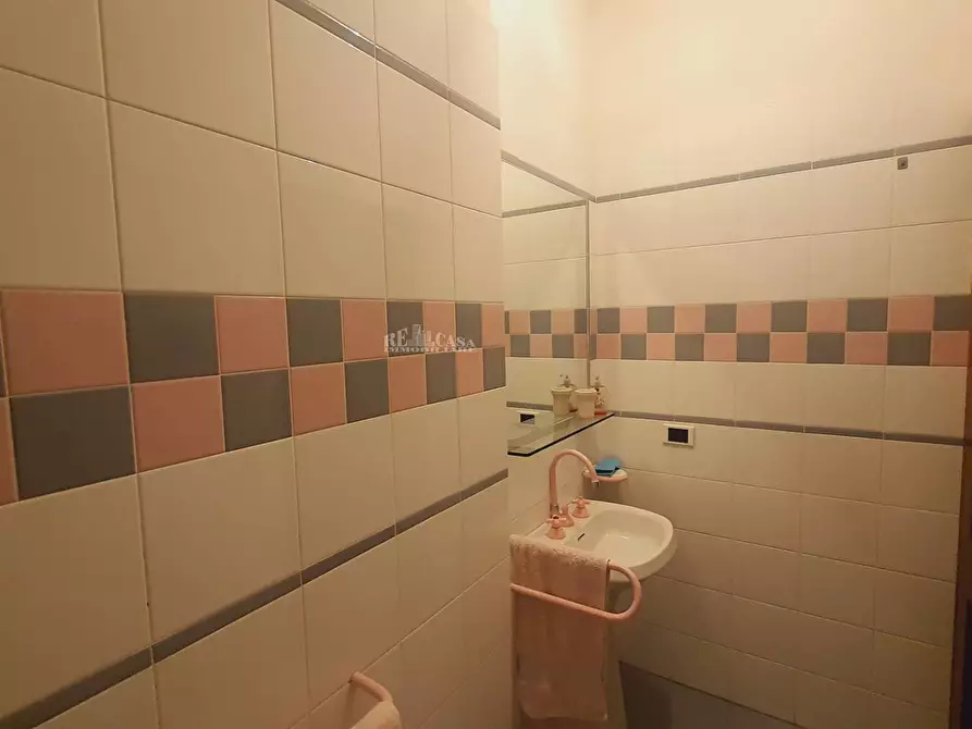 Immagine 40 di Villa in vendita  in via truentina a Ancarano