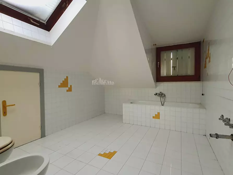 Immagine 28 di Appartamento in vendita  in viale martiri della resistenza a Offida