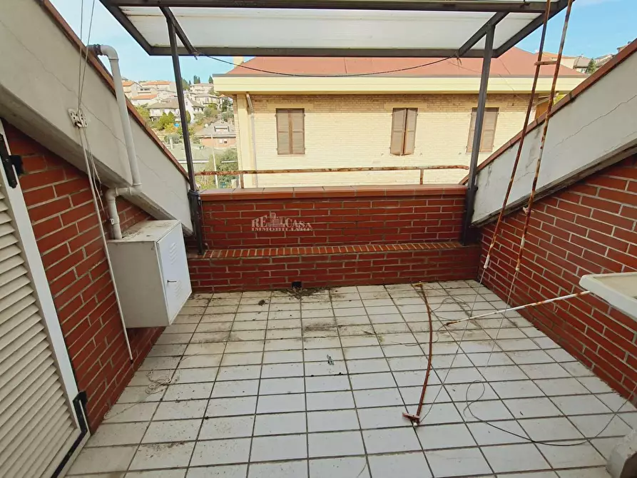 Immagine 14 di Appartamento in vendita  in viale martiri della resistenza a Offida