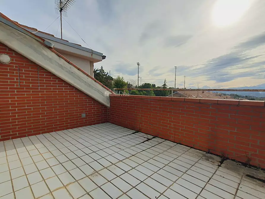 Immagine 11 di Appartamento in vendita  in viale martiri della resistenza a Offida