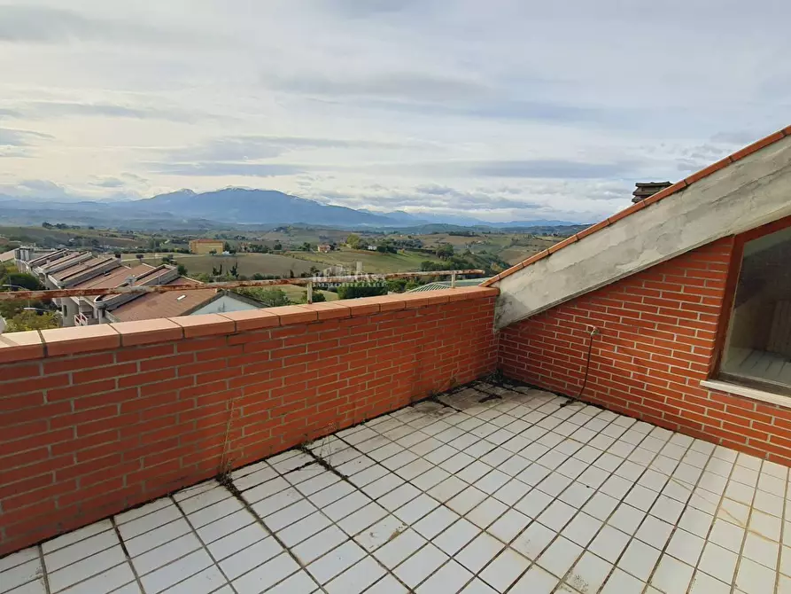 Immagine 12 di Appartamento in vendita  in viale martiri della resistenza a Offida