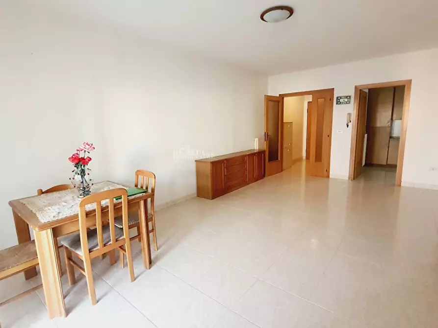 Immagine 1 di Appartamento in vendita  in VIA EDOARDO DE FILIPPO 28 a Martinsicuro