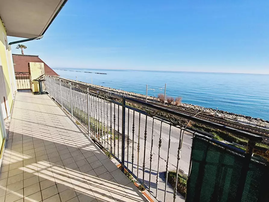 Immagine 32 di Appartamento in vendita  in VIA LAME 50 a Grottammare