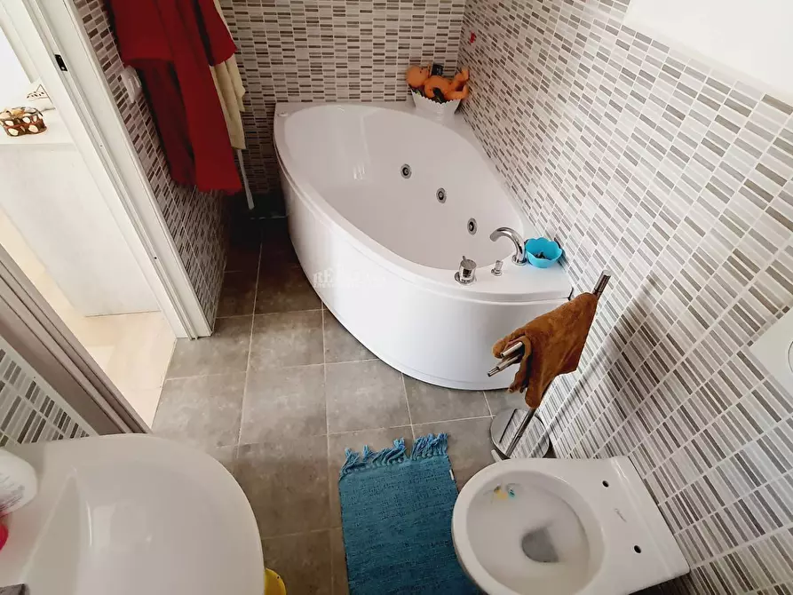 Immagine 34 di Appartamento in vendita  in VIA VALDASO 47 a Montalto Delle Marche