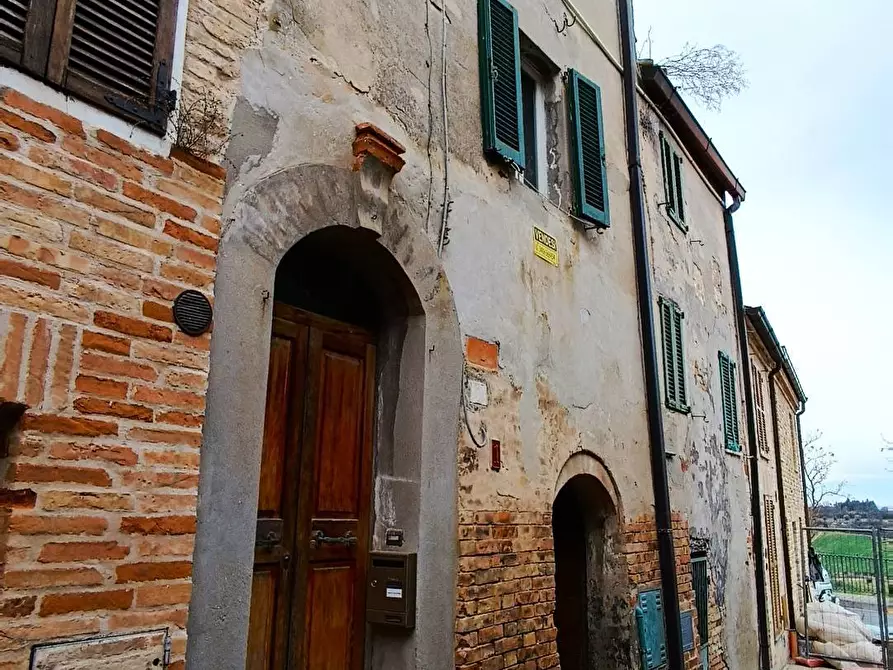 Immagine 1 di Casa indipendente in vendita  in petrarca a Altidona