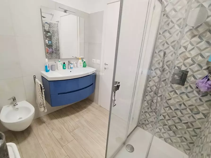 Immagine 11 di Appartamento in vendita  in via Alberigo da Barbiano 4 a San Benedetto Del Tronto