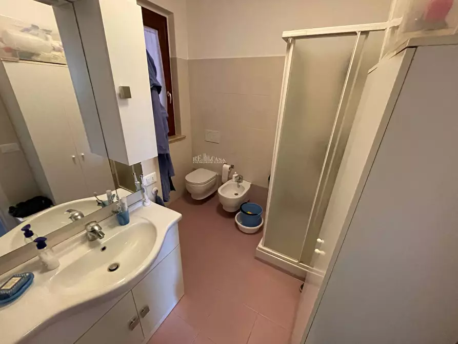 Immagine 6 di Appartamento in vendita  in via miramare a Acquaviva Picena