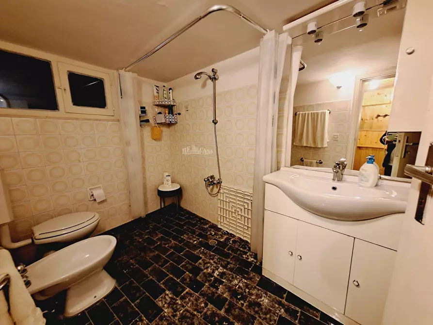 Immagine 12 di Casa indipendente in vendita  in piazza fiume 6 a Montefiore Dell'aso