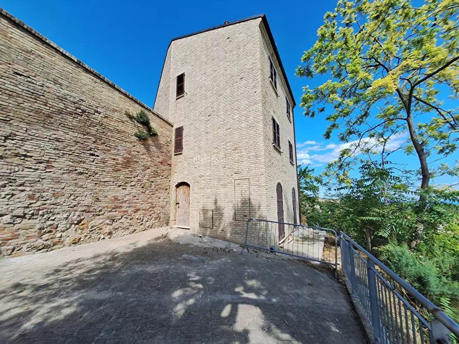 Immagine 2 di Appartamento in vendita  in Piazza del forte a Acquaviva Picena